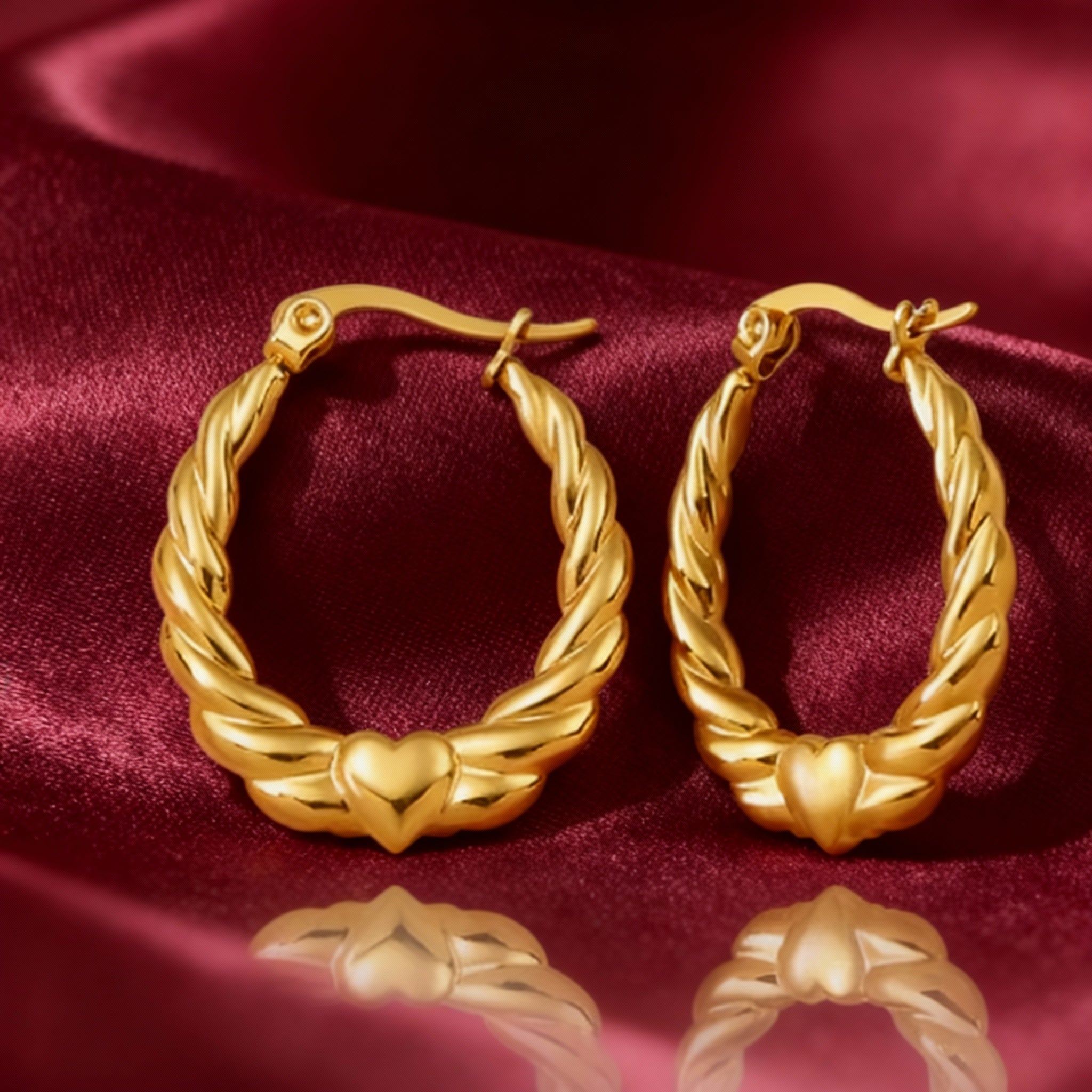 Heart Detailed Textured Hoop